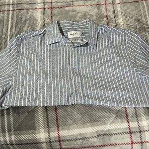 Men’s stripe button up
